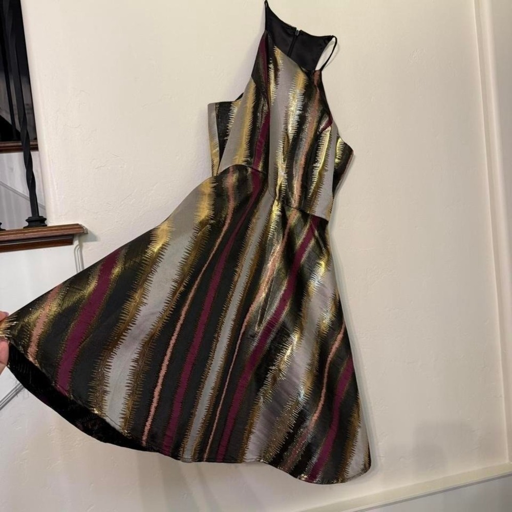 Belle Badgley Mischka Metallic Holiday Dress – Size 6